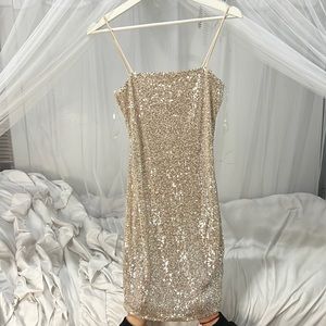 Sparkly mini dress 💛